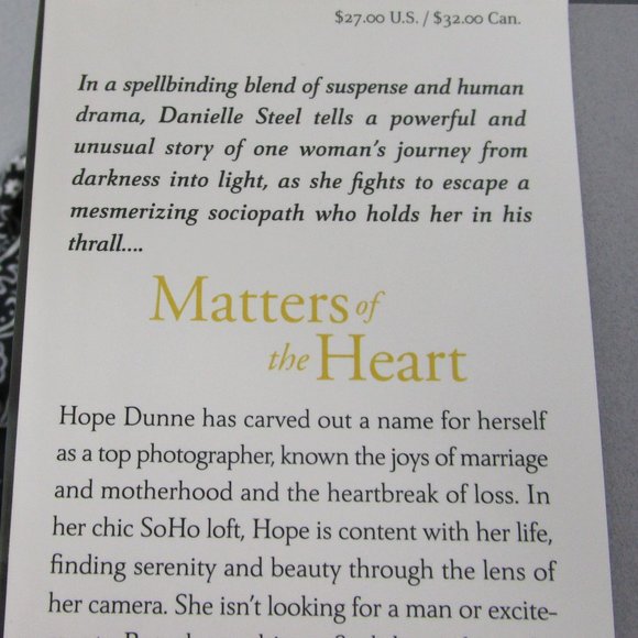 Set of 3 Hard Cover Danielle Steel Novels - Picture 10 of 13